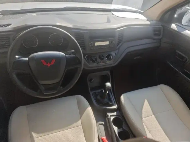 Wuling Hongguang V — Фото автомобиля 12