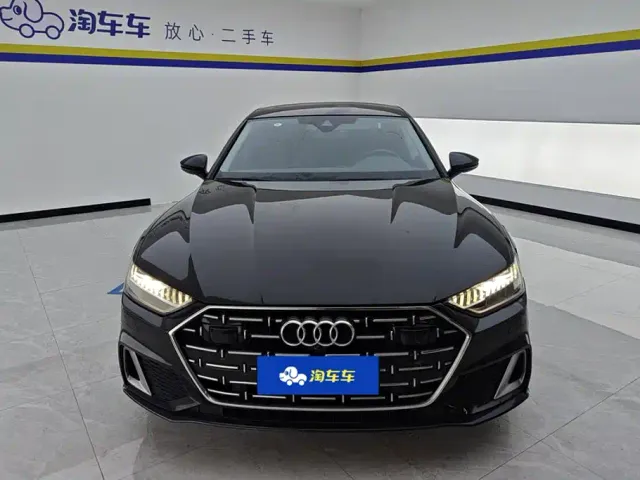 Audi A7L — Фото автомобиля 2