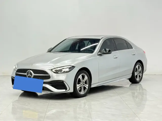 Фотография автомобиля — Mercedes-Benz C-Class