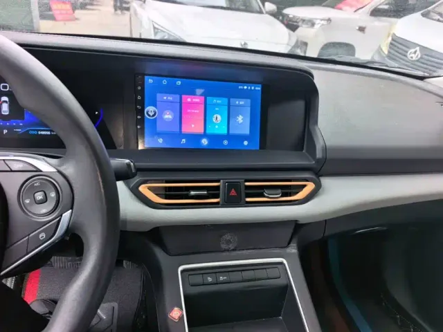 Dongfeng Fengshen E70 — Фото автомобиля 12
