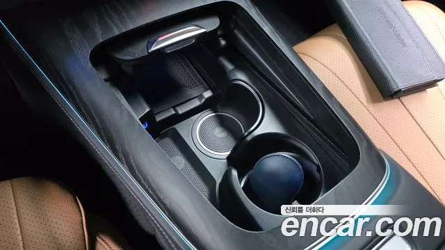Mercedes-Benz E-Class — Фото автомобиля 7