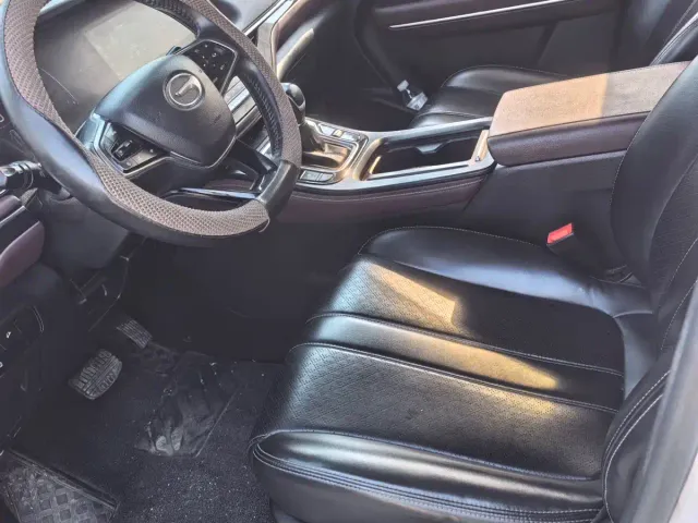 GAC Trumpchi M6 — Фото автомобиля 7