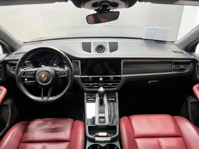 Porsche Macan — Фото автомобиля 13