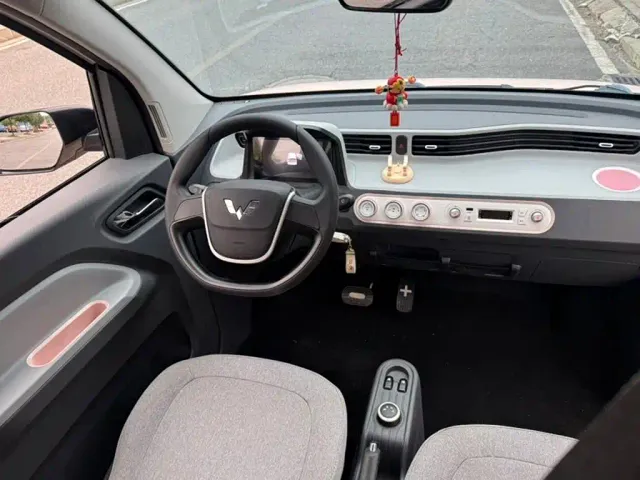 Wuling Hongguang Mini EV — Фото автомобиля 7