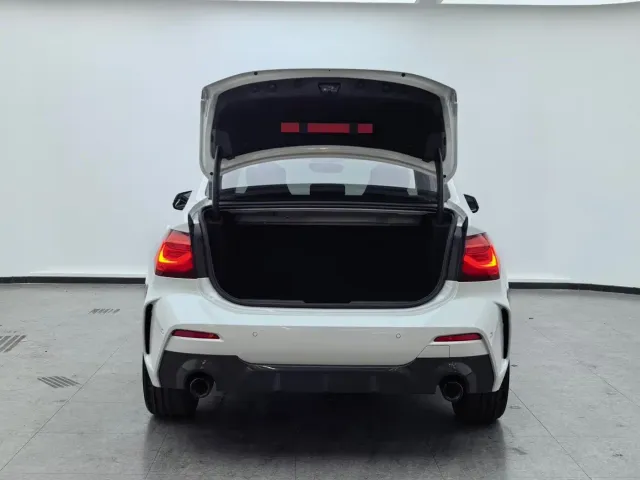 BMW 1 Series — Фото автомобиля 15