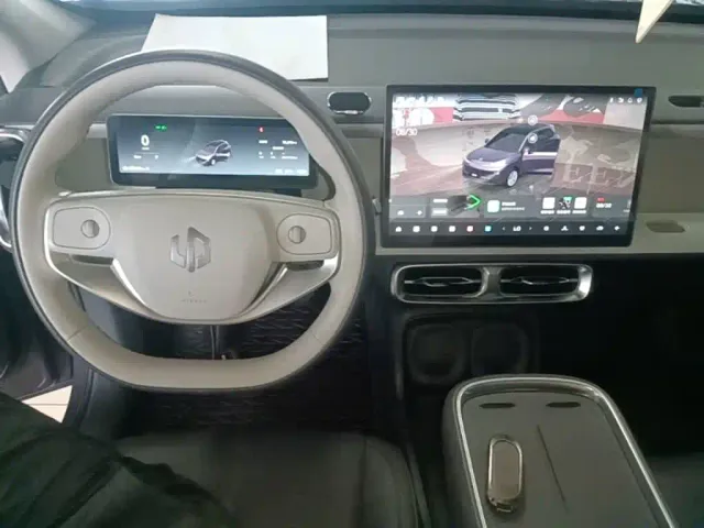 Leapmotor B10 — Фото автомобиля 8