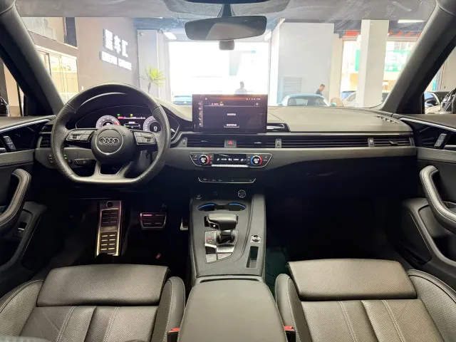 Audi A4L — Фото автомобиля 6