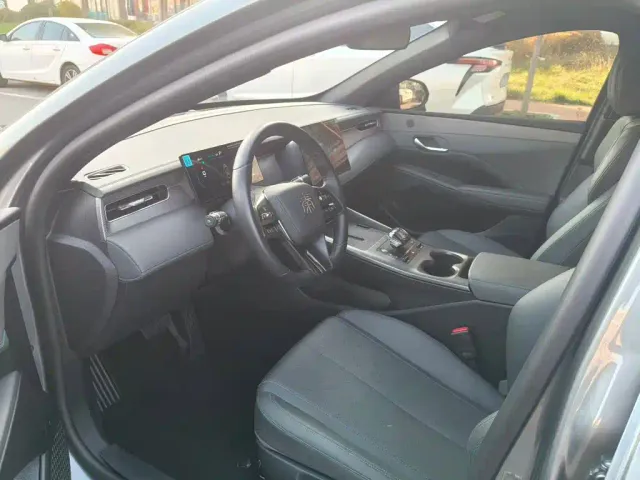 BYD Qin PLUS — Фото автомобиля 11