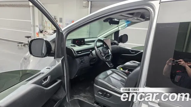 Hyundai Staria — Фото автомобиля 15