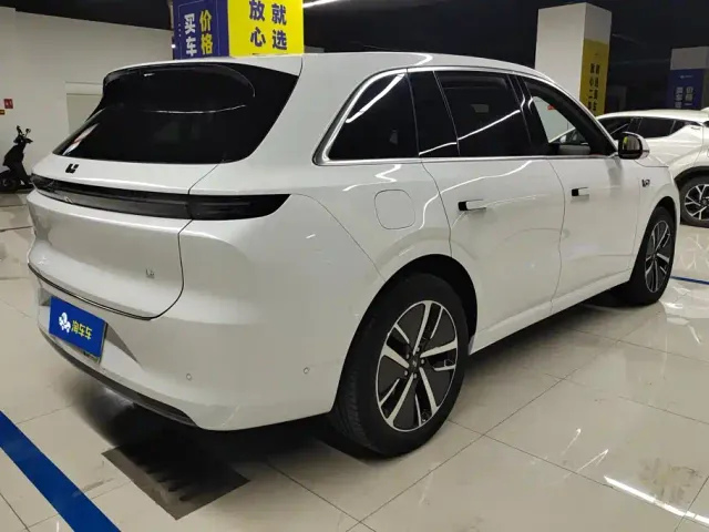 Li Auto L6 — Фото автомобиля 3
