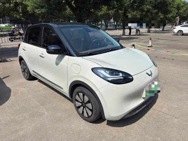 Wuling Bingo — Фото автомобиля 3