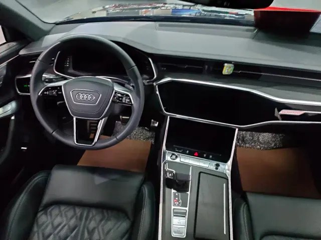 Audi A6L — Фото автомобиля 11