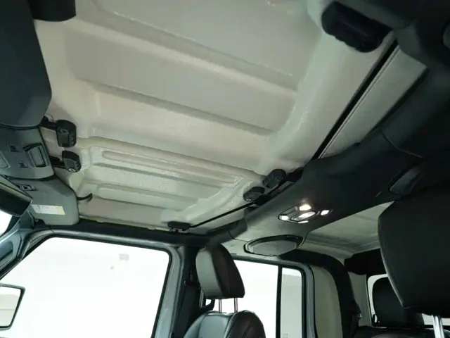 Jeep Gladiator 2022 3.6L Pioneer Edition — Фото автомобиля 10