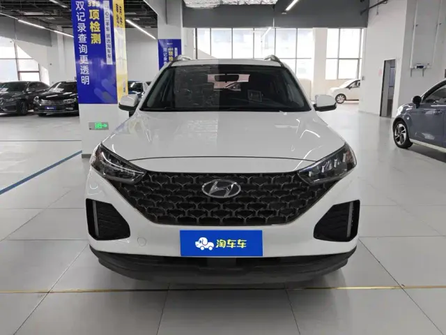 Hyundai ix35 — Фото автомобиля 2