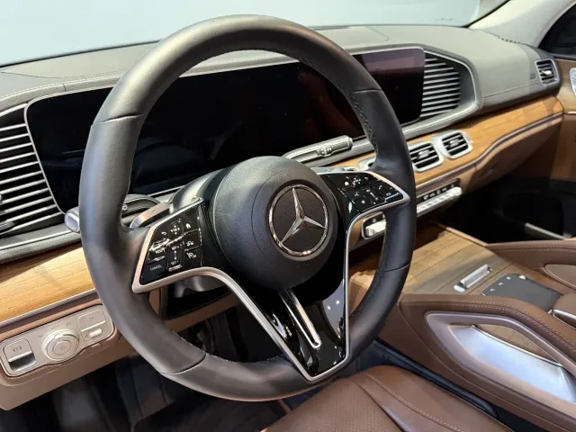Mercedes-Benz GLE-Class — Фото автомобиля 6