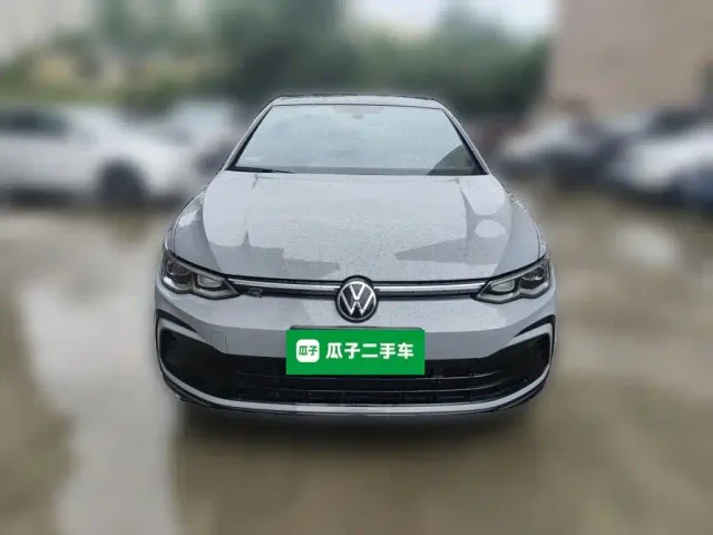 Volkswagen Golf — Фото автомобиля 22