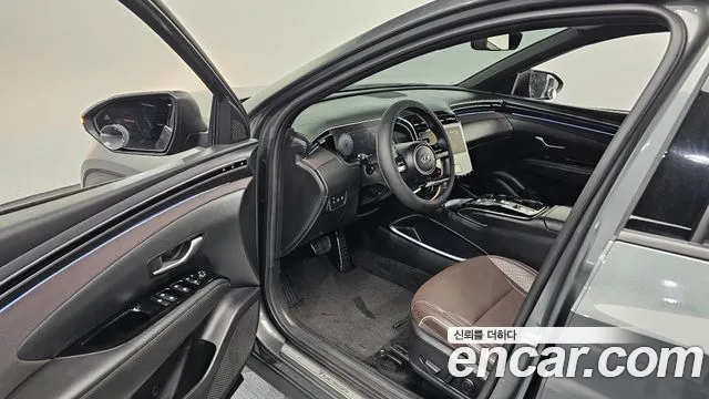 Hyundai Tucson Tucson (NX4) Дизель 2.0 2WD — Фото автомобиля 10