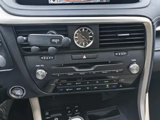 Lexus RX — Фото автомобиля 14