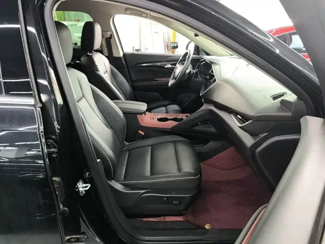 Buick Envision Plus — Фото автомобиля 24
