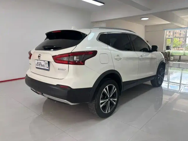 Nissan Qashqai — Фото автомобиля 16