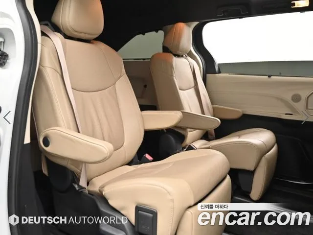 Toyota Sienna 4th Gen — Фото автомобиля 12