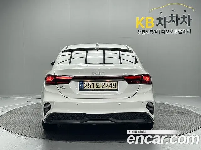 Kia K3 Generation 2 — Фото автомобиля 4
