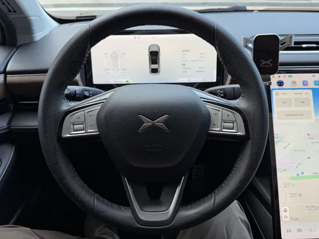 Xpeng P5 — Фото автомобиля 16