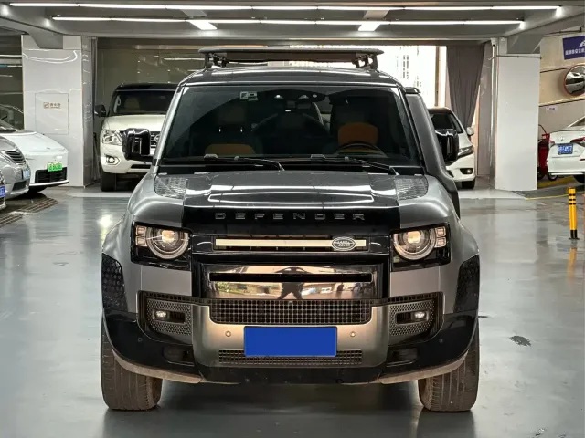 Land Rover Defender — Фото автомобиля 2
