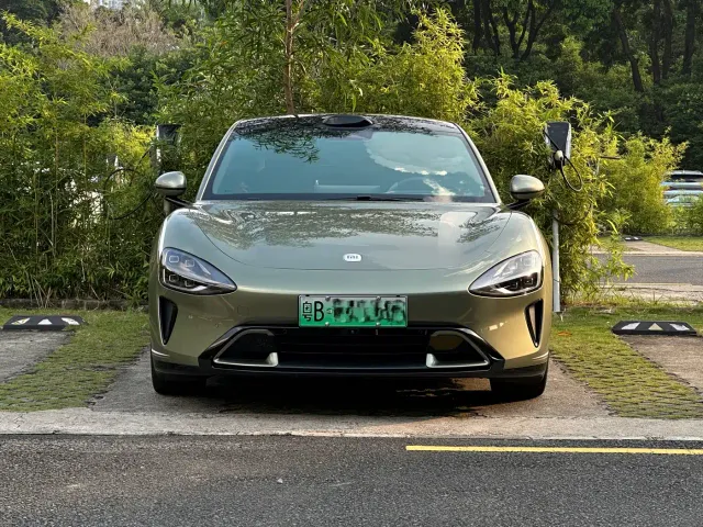 Xiaomi SU7 — Фото автомобиля 2