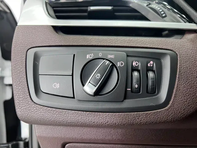 BMW X1 — Фото автомобиля 11