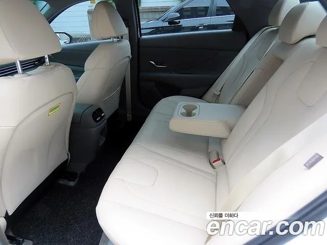 Hyundai AVANTE Новый Avante (CN7) — Фото автомобиля 6