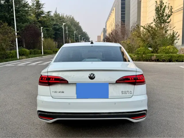 Volkswagen Bora — Фото автомобиля 13