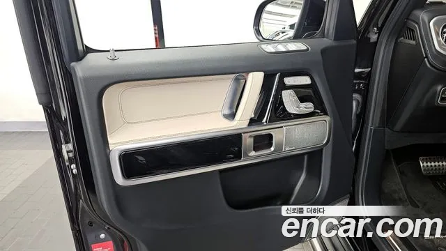Mercedes-Benz G-Class — Фото автомобиля 24