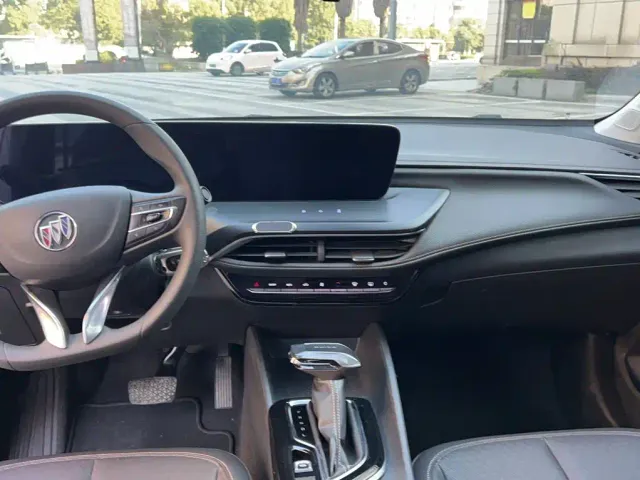 Buick Verano — Фото автомобиля 5