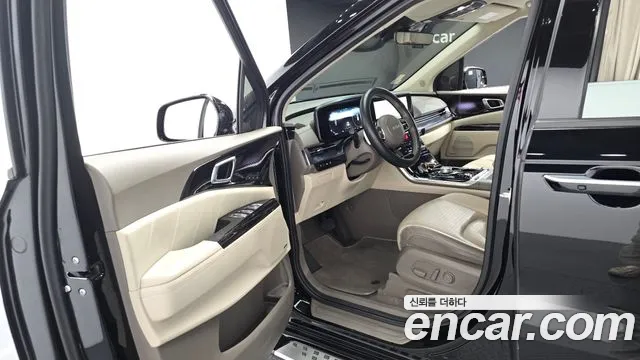 Kia Carnival Generation 4 — Фото автомобиля 10