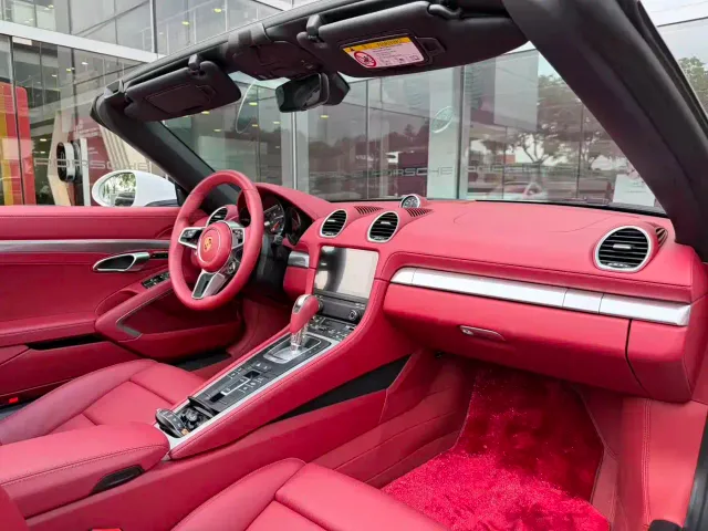 Porsche 718 — Фото автомобиля 10