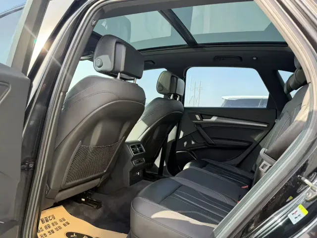 Audi Q5L — Фото автомобиля 5