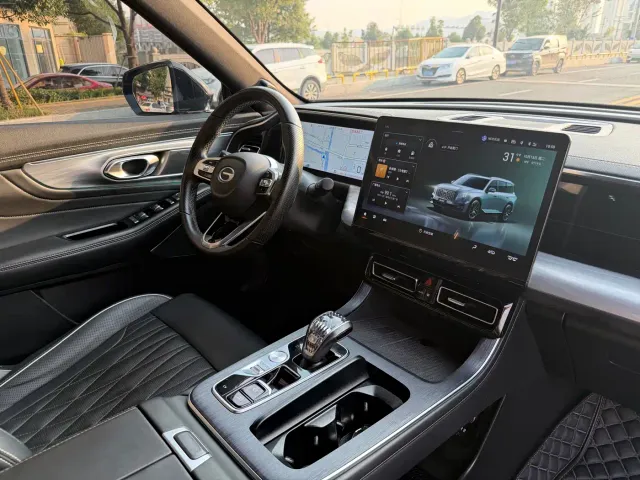 GAC Trumpchi GS8 — Фото автомобиля 12