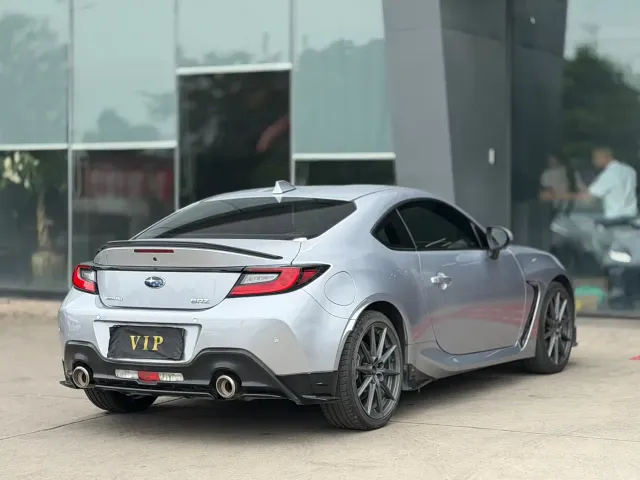 Subaru BRZ — Фото автомобиля 6