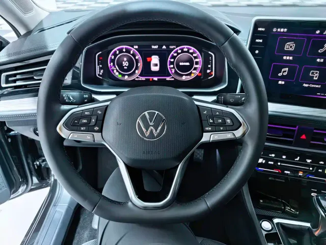 Volkswagen Sagitar — Фото автомобиля 13