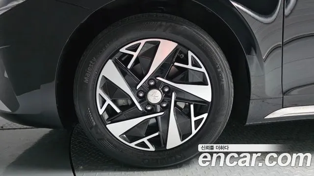 Hyundai Grandeur Grandeur (New) Hybrid — Фото автомобиля 5