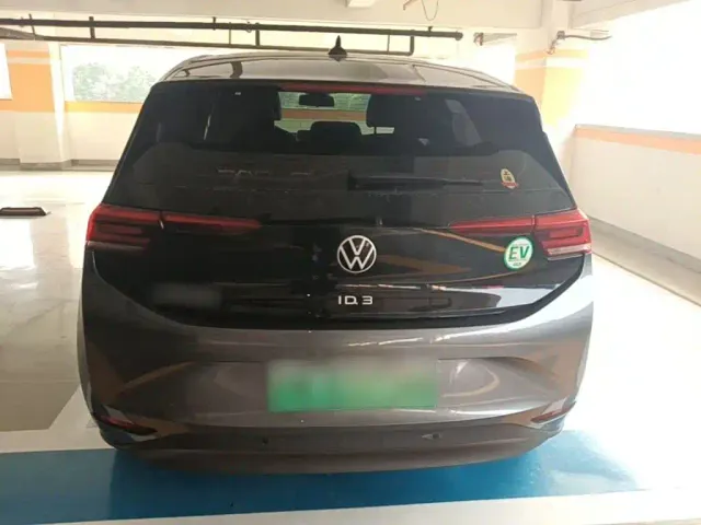Volkswagen ID.3 — Фото автомобиля 5