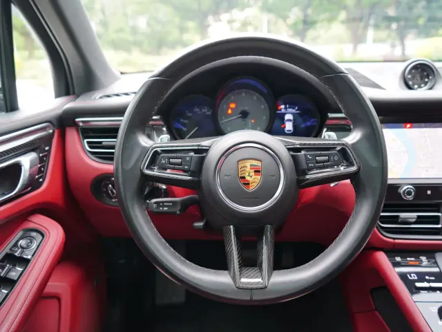 Porsche Macan — Фото автомобиля 8