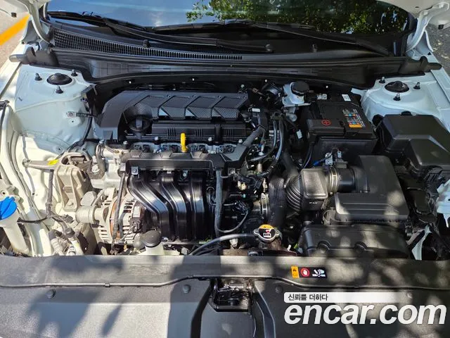 Hyundai AVANTE — Фото автомобиля 20