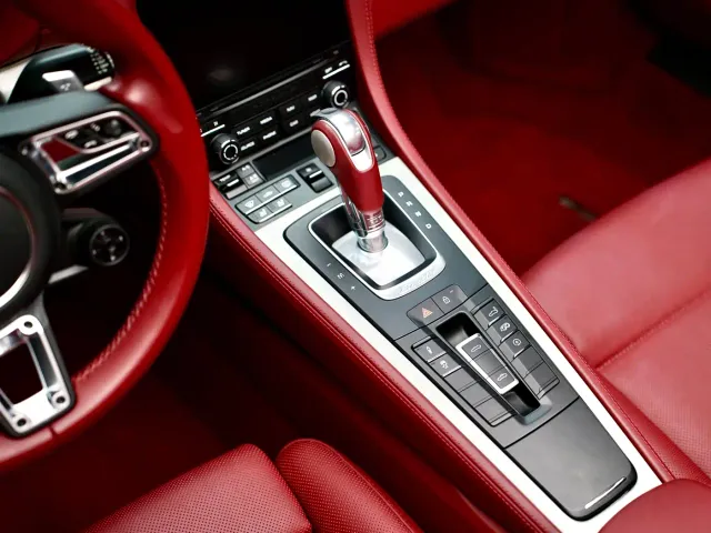 Porsche 718 — Фото автомобиля 15