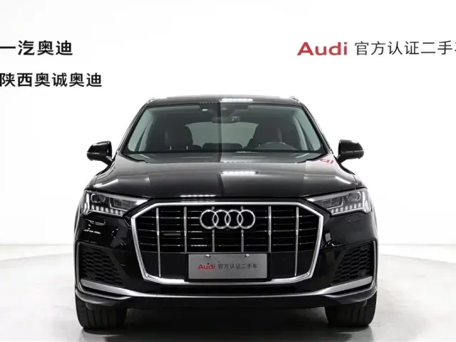 Audi Q7 — Фото автомобиля 2