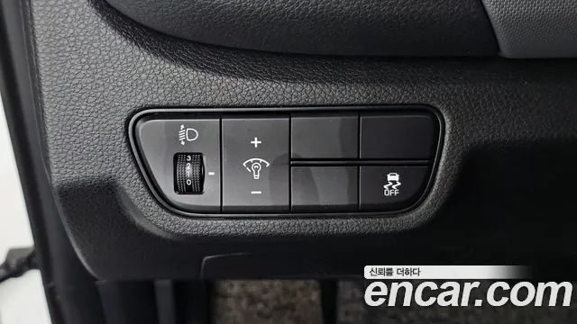 Kia Seltos New — Фото автомобиля 29