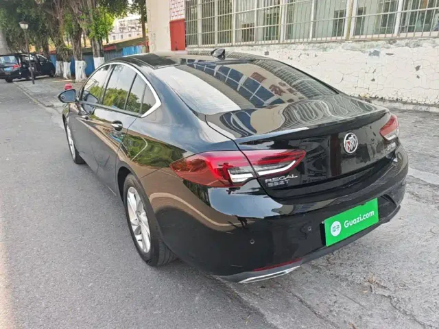 Buick Regal — Фото автомобиля 4