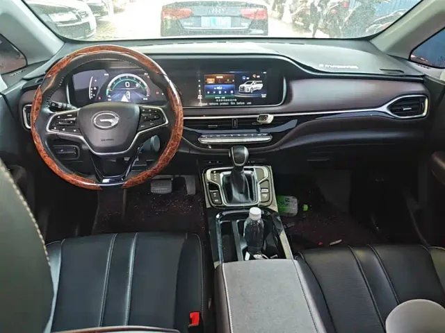 GAC Trumpchi M6 — Фото автомобиля 9