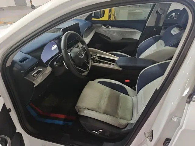 Geely Xingrui — Фото автомобиля 14